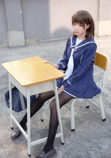 美乃雀中文字幕在线一区_720完整在线观看